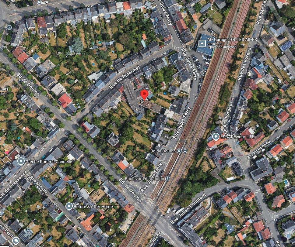 Bâtiments à usage de bureaux et entrepôts à NANTES (44000)